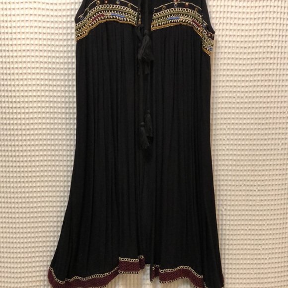 RAGA Embroidered Vest - Picture 3 of 5